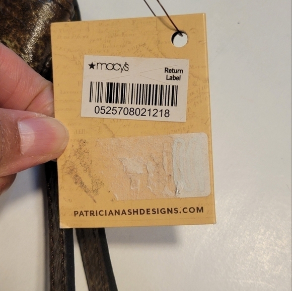 Patricia Nash NWT Cassini Wristlet Cluch. - Picture 4 of 14